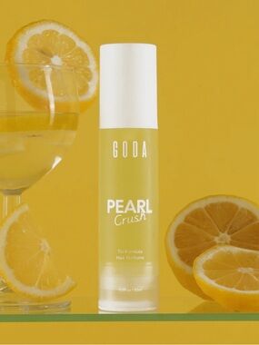 Pearl Crush Hydrating Serum - Light Yellow
